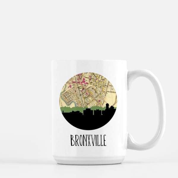 Bronxville New York city skyline with vintage Bronxville map - Mug | 15 oz - City Map Skyline