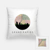 Grand Rapids Michigan city skyline with vintage Grand Rapids map - Pillow | Square - City Map Skyline